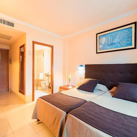 Garden Aparthotel 4*
