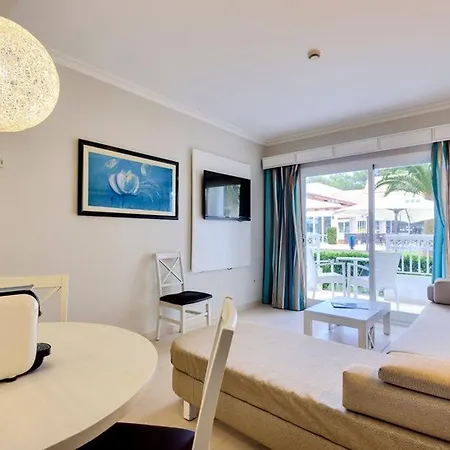 Aparthotel Garden 4*