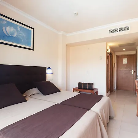 Garden Aparthotel 4*